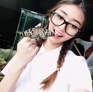 Meet your Posher, Debbie